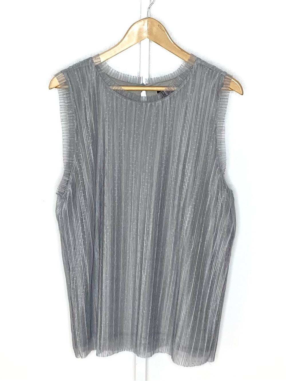 Ann Taylor Factory | Silver/Grey Pleated Dot Mesh Overlay Sleeveless Tank Sz XL
